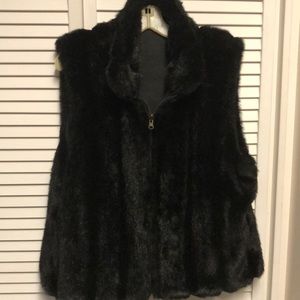 Faux fur. Black vest